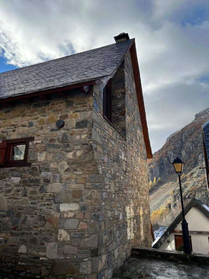 Casa De Piedra Con Encanto En El Bonito Pueblo De Bagergue Villa Dış mekan fotoğraf