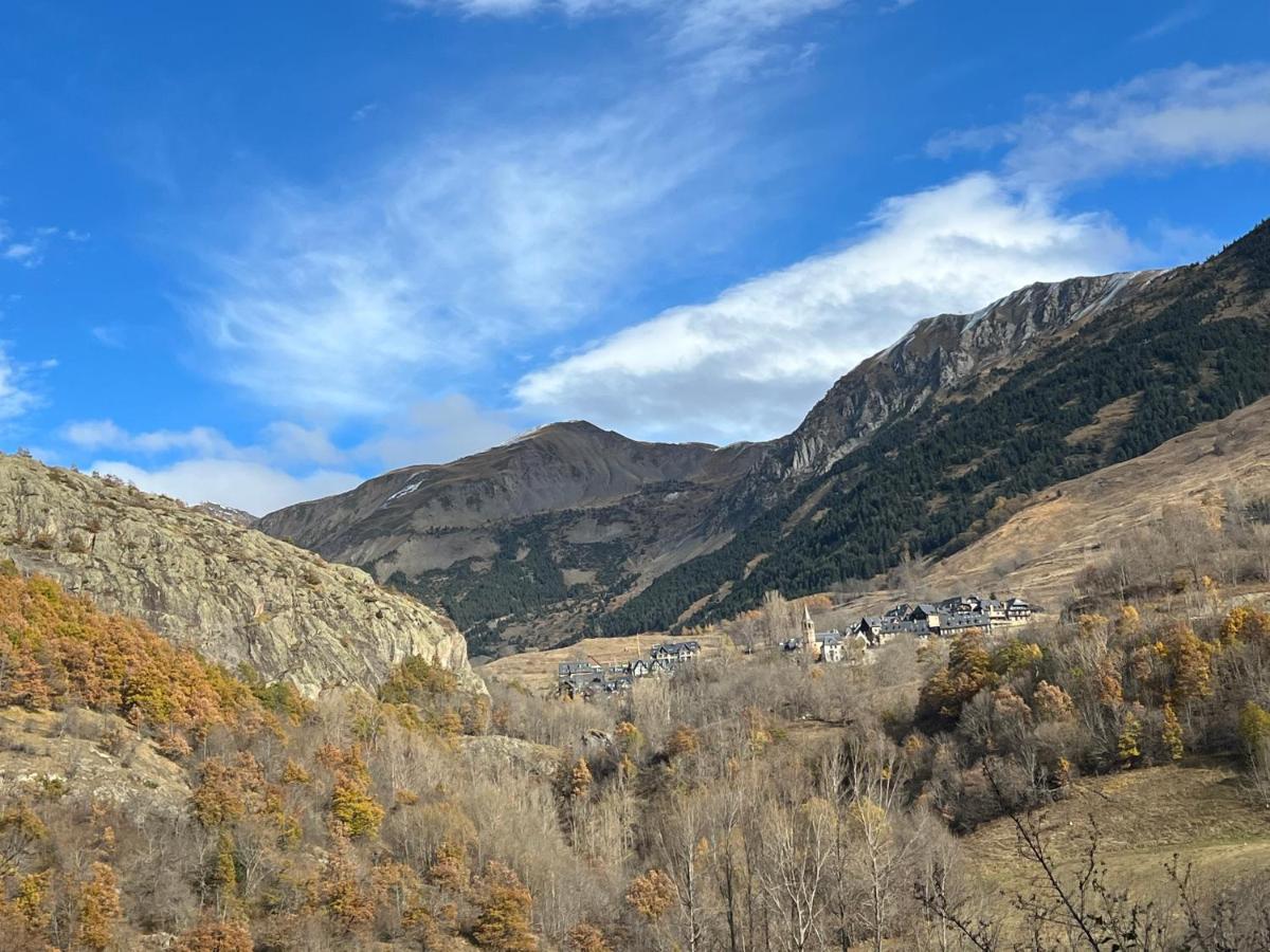 Casa De Piedra Con Encanto En El Bonito Pueblo De Bagergue Villa Dış mekan fotoğraf