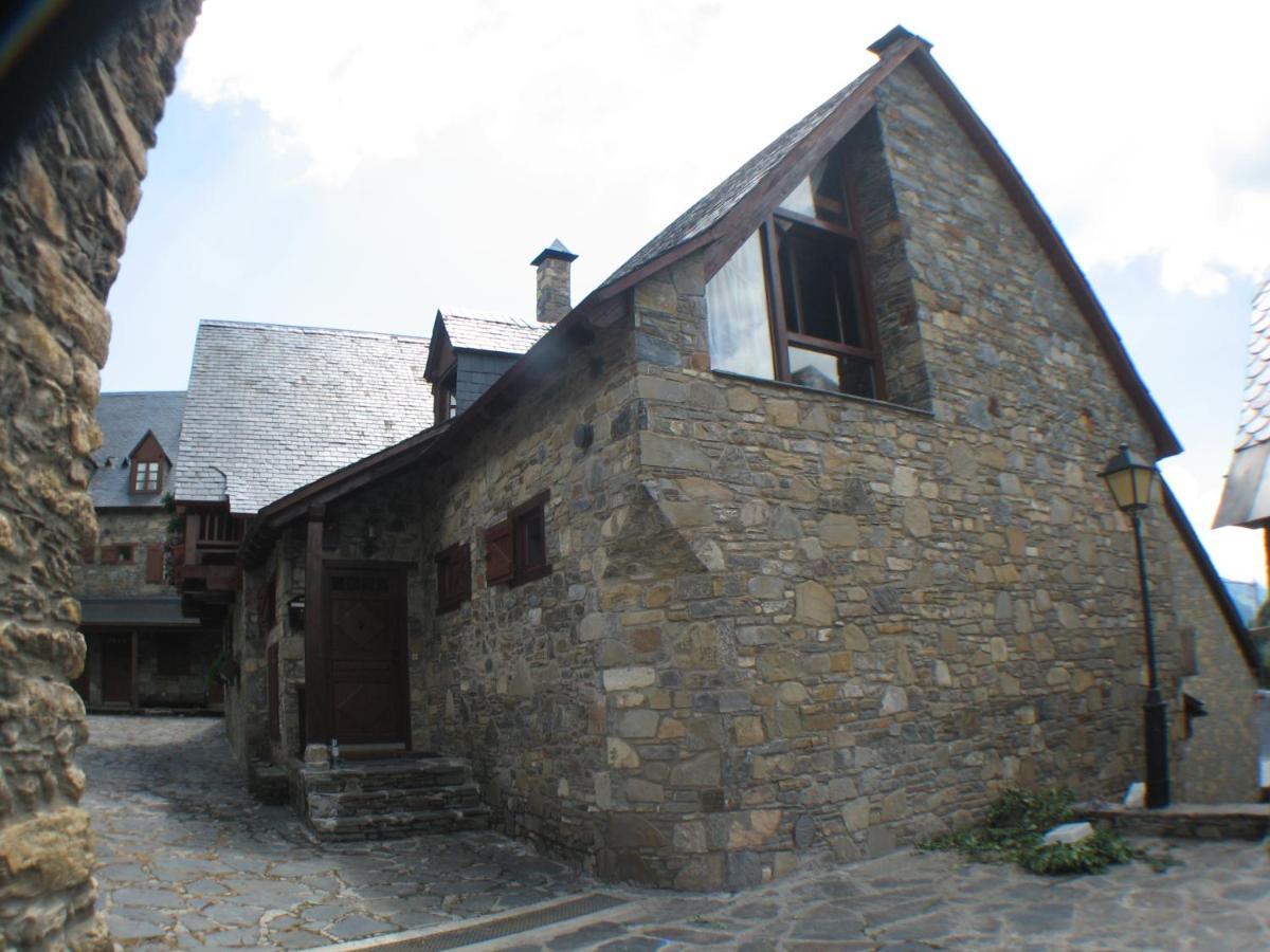 Casa De Piedra Con Encanto En El Bonito Pueblo De Bagergue Villa Dış mekan fotoğraf