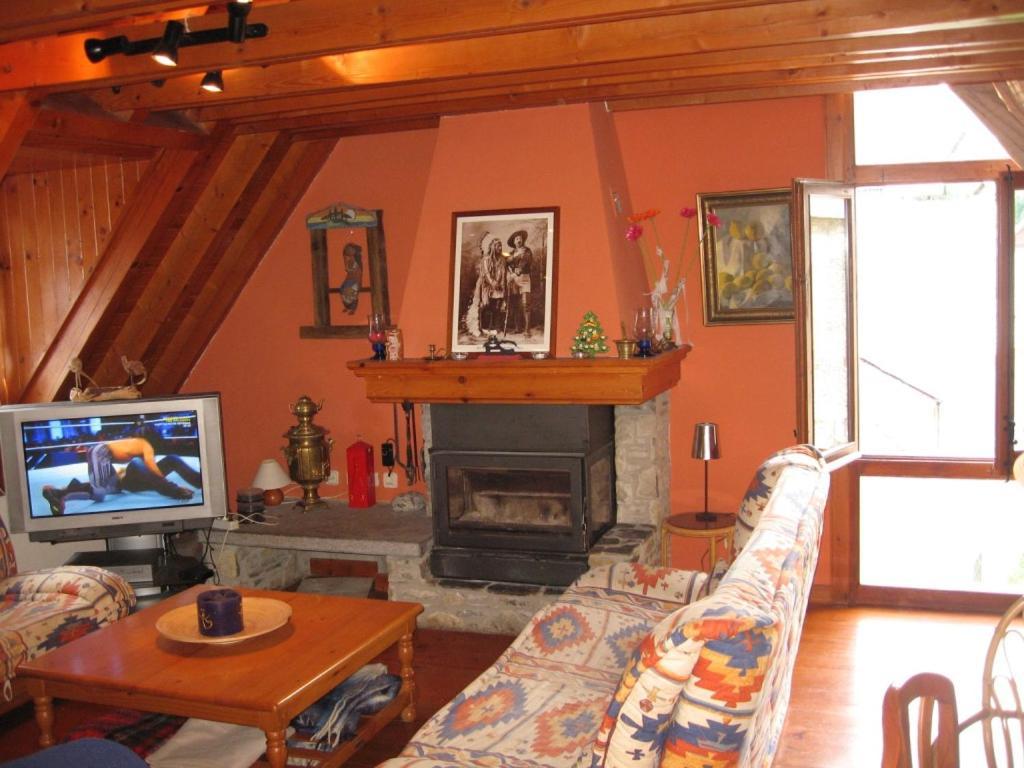 Casa De Piedra Con Encanto En El Bonito Pueblo De Bagergue Dış mekan fotoğraf