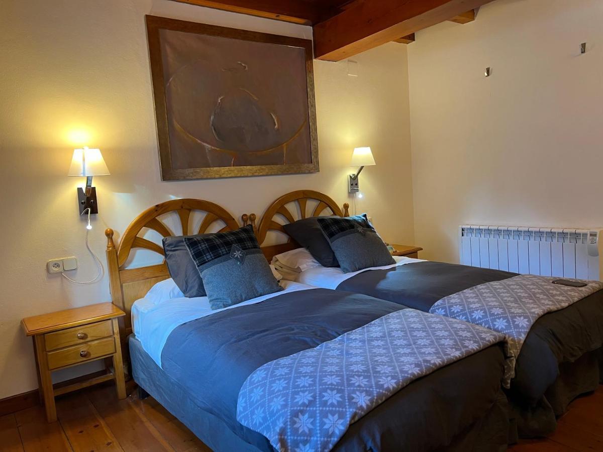 Casa De Piedra Con Encanto En El Bonito Pueblo De Bagergue Dış mekan fotoğraf