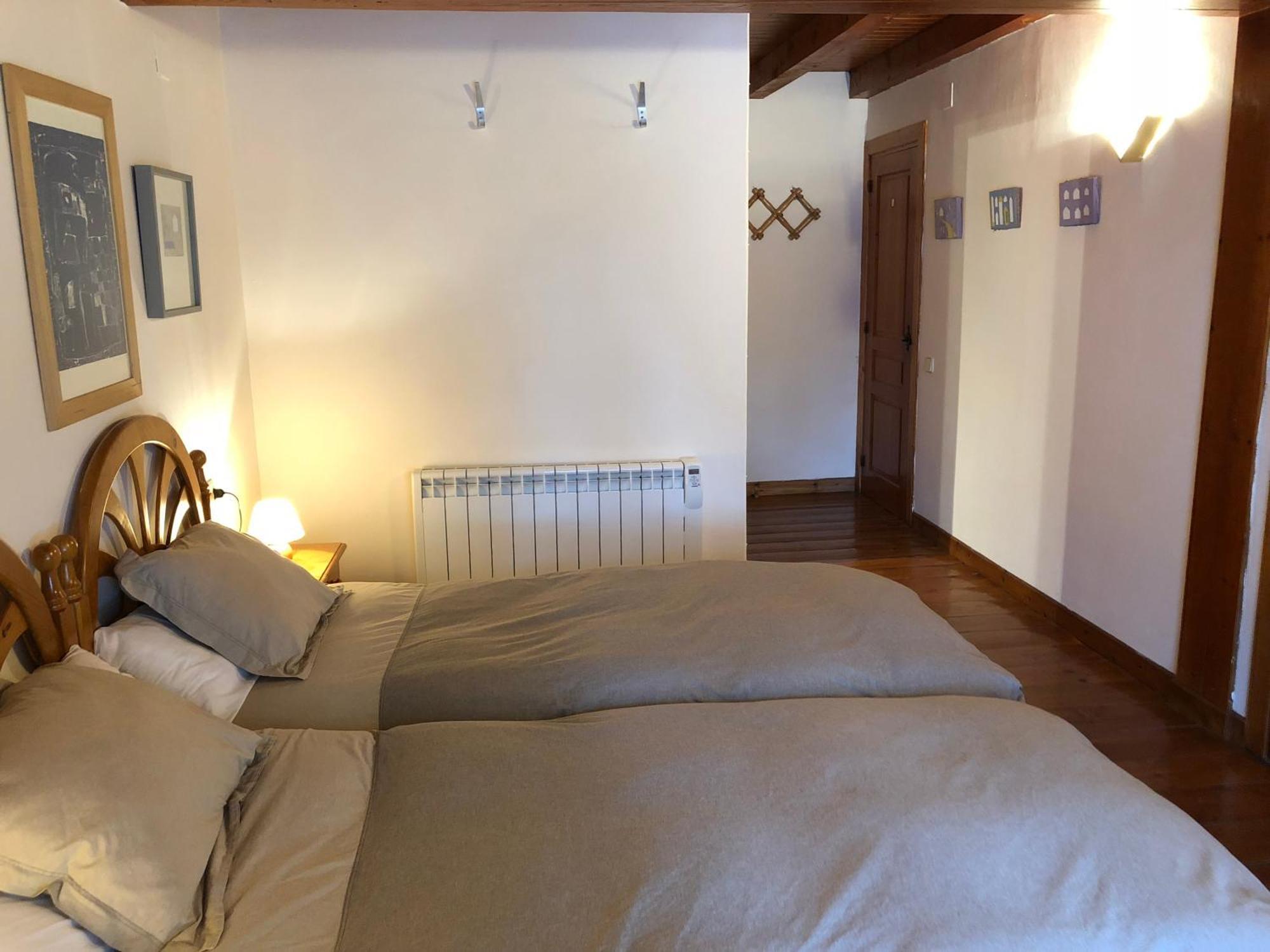 Casa De Piedra Con Encanto En El Bonito Pueblo De Bagergue Dış mekan fotoğraf
