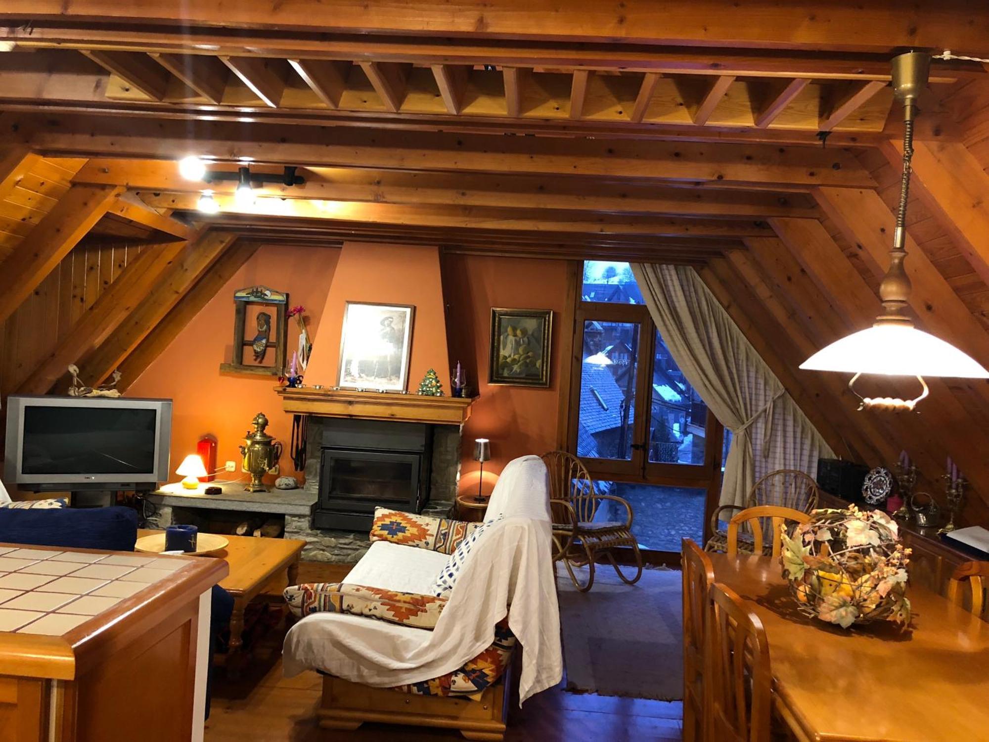Casa De Piedra Con Encanto En El Bonito Pueblo De Bagergue Dış mekan fotoğraf