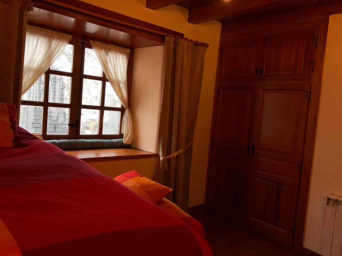 Casa De Piedra Con Encanto En El Bonito Pueblo De Bagergue Dış mekan fotoğraf